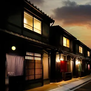 Kanade Fushimiinari-taishame Ferienhaus