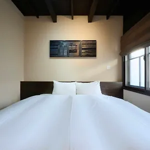 Machiya Zeniyacho Nyaraló