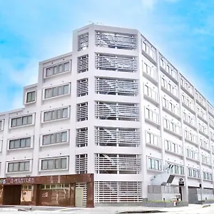 Universal Karasuma