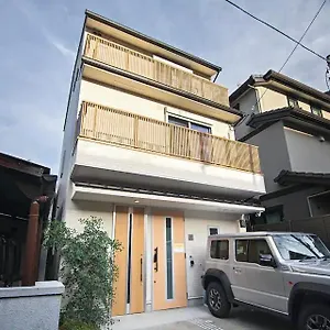 二条 秋 Designer House 新築 2ldk 1階庭付き 4人宿泊可能