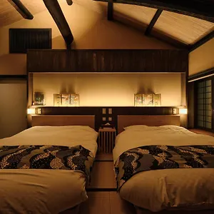 Tsumugi Nishinotoinhanayacho 교토