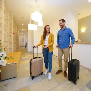 Aparthotel カモンイン 東寺東 3*