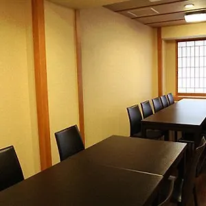 Kamogawakan Ryokan (tradycyjny japoński pensjonat lub zajazd) Kioto