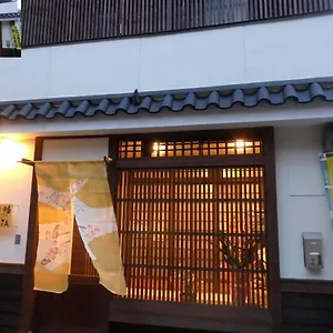 Yahata Hotel 2*