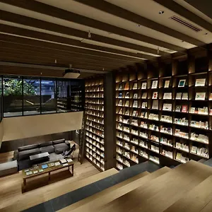 Tune Hotel 3*