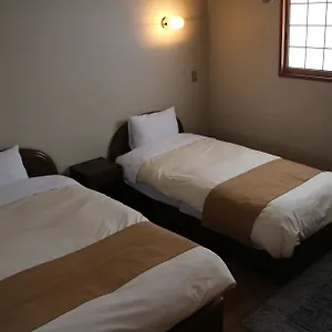 Nyaraló Nishijin Narahian *