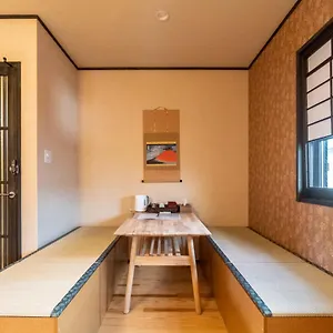 Etoile Shijo Omiya Konukevi