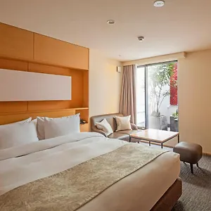 ヴィラ三条室町・京都 ホテル 5*